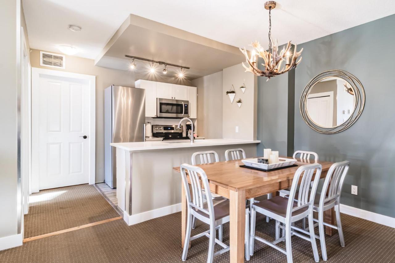 Northstar Aparthotel Whistler Bagian luar foto