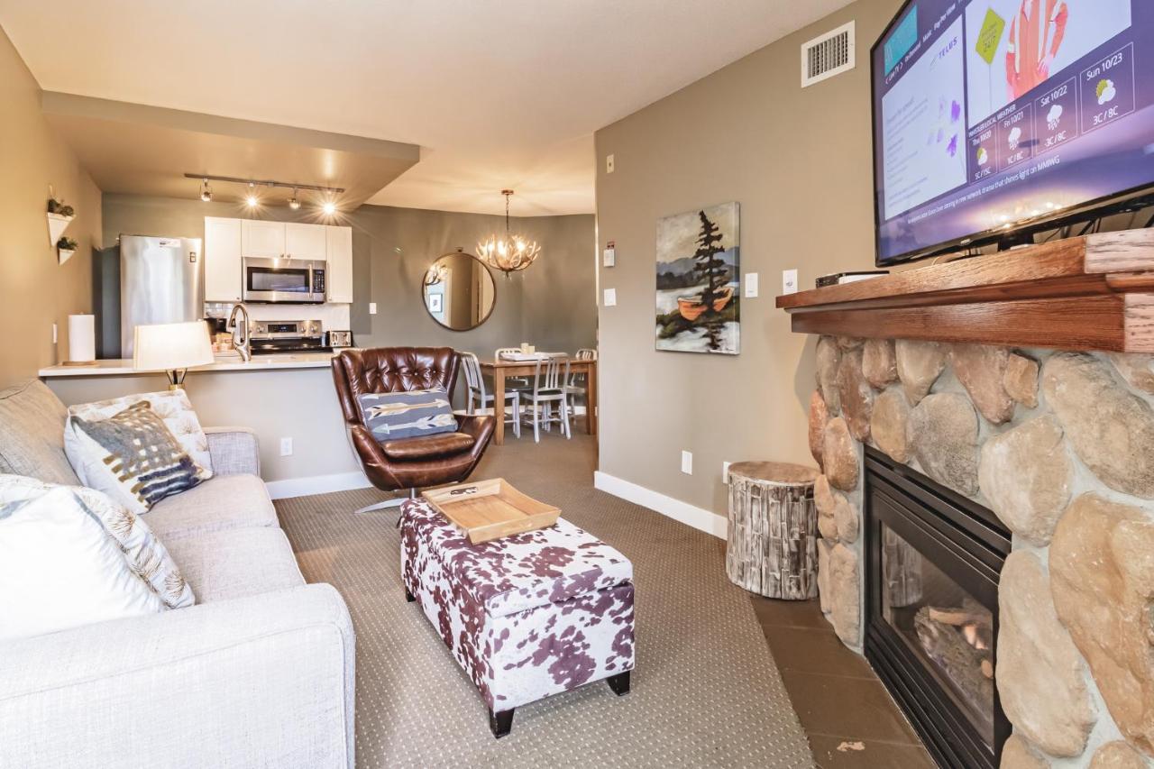 Northstar Aparthotel Whistler Bagian luar foto