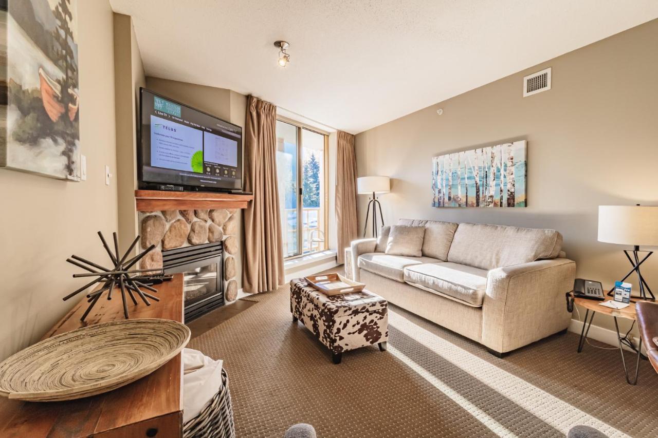 Northstar Aparthotel Whistler Bagian luar foto