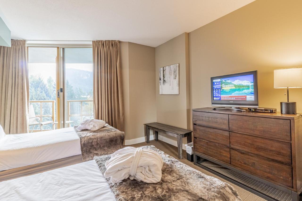 Northstar Aparthotel Whistler Bagian luar foto