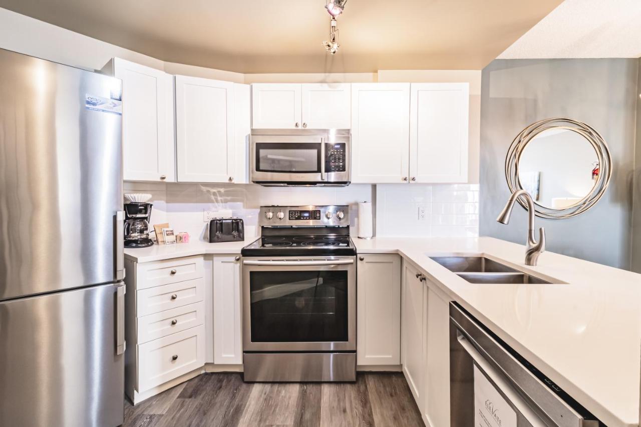 Northstar Aparthotel Whistler Bagian luar foto
